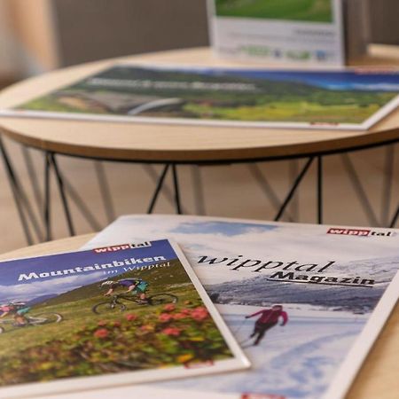 Stuwip Alps Appartements Adlerhorst Trins Extérieur photo